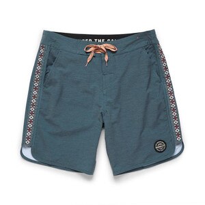 Howler Brothers Bruja Deluxe Boardshort Men's in Elixir Blue